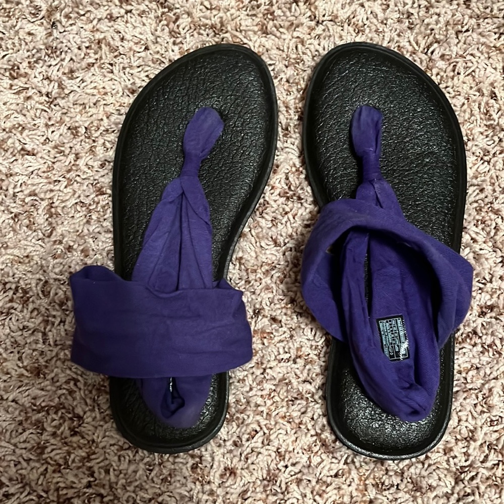 Sanuk sandals